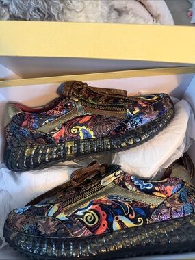 L'ATISTE Gold Multi Fashion Sneakers Box